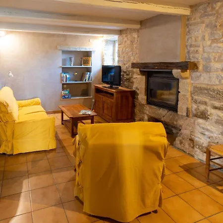 Severac-d'aveyron, 4 Pieces, 6 Personnes - Fr-1-601-471 * Sévérac-le-Château